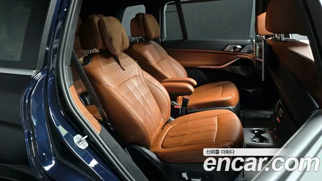 BMW X7 2022 — фото 12