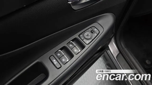Hyundai Santafe 2021 — фото 16