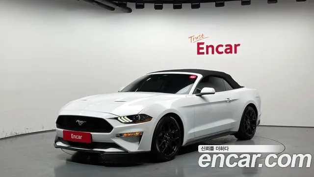 Ford Mustang 2021 — фото 19