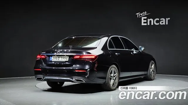 Mercedes-Benz E-Class 2023 — фото 2