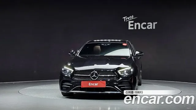 Mercedes-Benz E-Class 2023 — фото 3