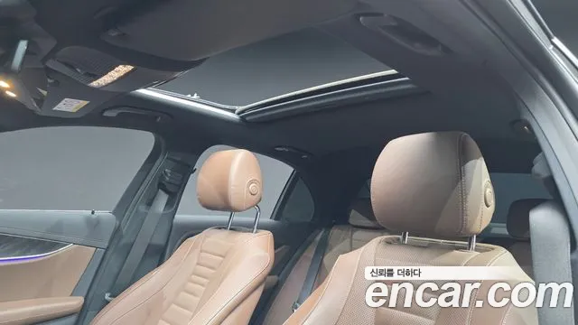 Mercedes-Benz E-Class 2023 — фото 19