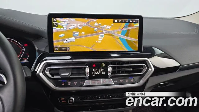 BMW X4 2022 — фото 14