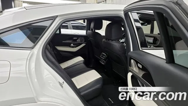 Mercedes-Benz GLE-Class 2022 — фото 12