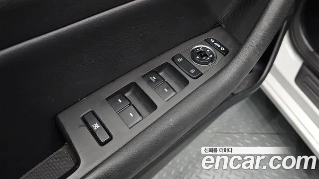 Hyundai Sonata 2015 — фото 12