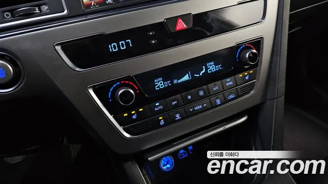 Hyundai Sonata 2015 — фото 17