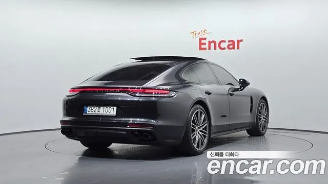 Porsche Panamera 2021 — фото 2