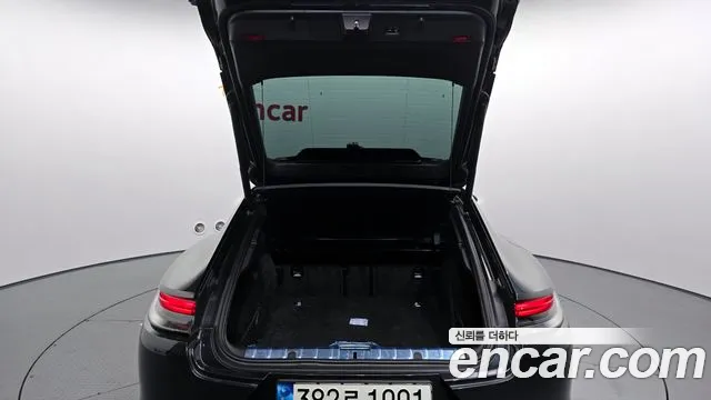Porsche Panamera 2021 — фото 20