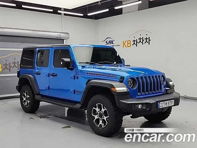 Jeep Wrangler 2023 — фото 1
