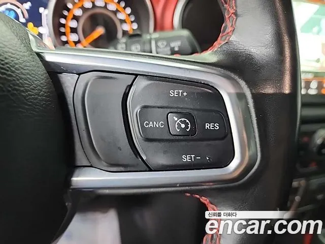 Jeep Wrangler 2023 — фото 17