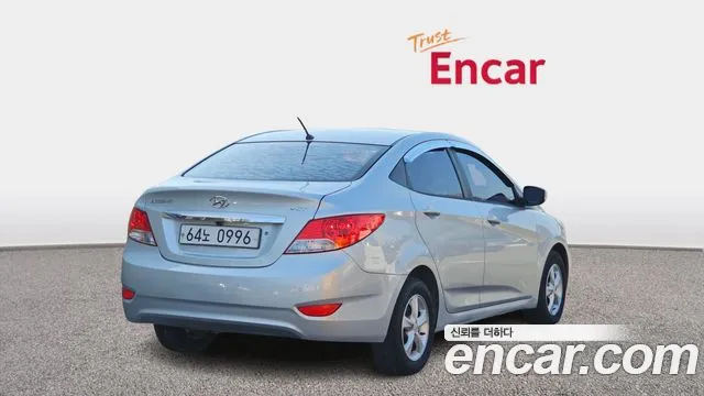 Hyundai Accent 2013 — фото 2