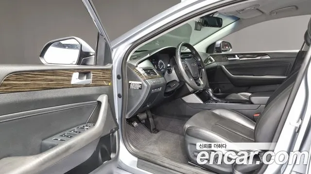 Hyundai Sonata 2016 — фото 11
