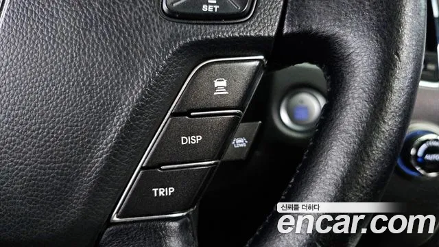 Hyundai Equus 2010 — фото 12