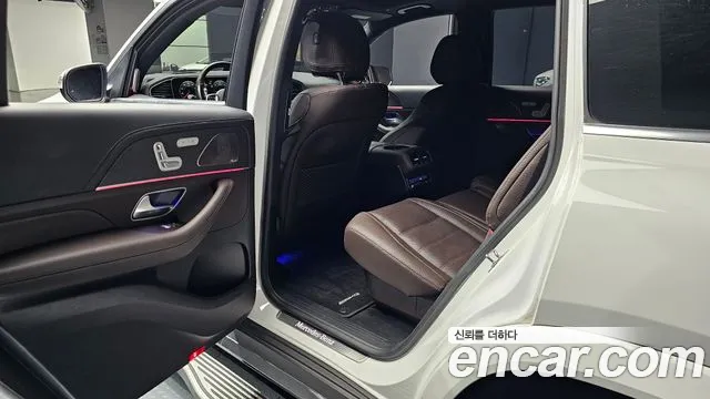 Mercedes-Benz GLS-Class 2022 — фото 13