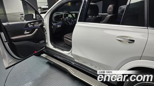 Mercedes-Benz GLS-Class 2022 — фото 16
