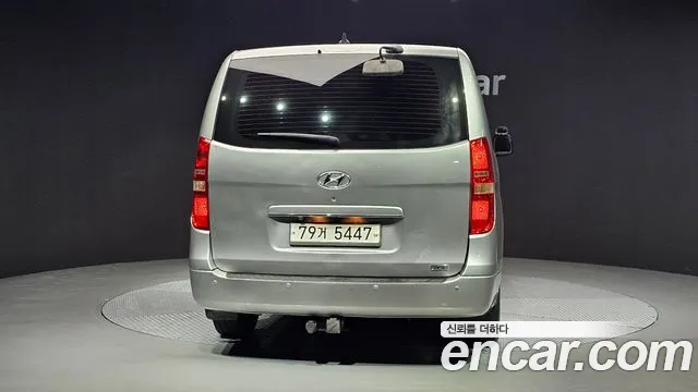 Hyundai Starex 2011 — фото 4