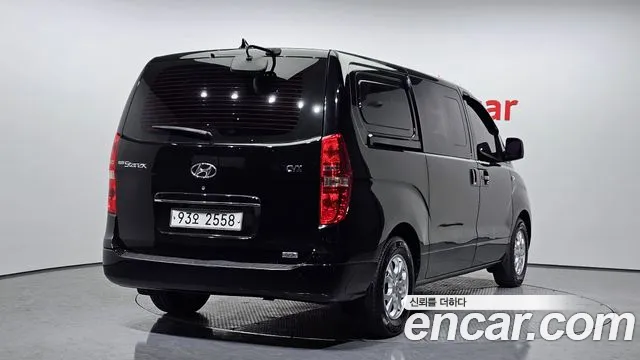 Hyundai Starex 2013 — фото 2