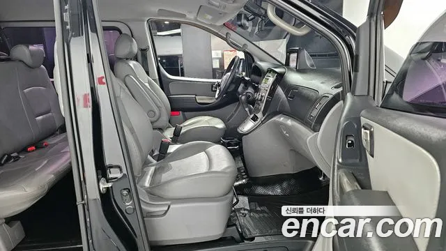 Hyundai Starex 2013 — фото 10