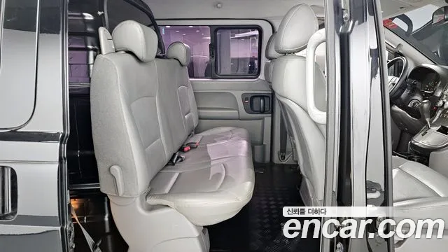 Hyundai Starex 2013 — фото 12