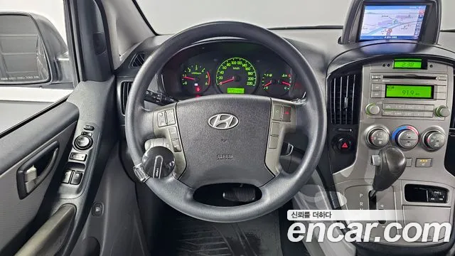 Hyundai Starex 2013 — фото 13