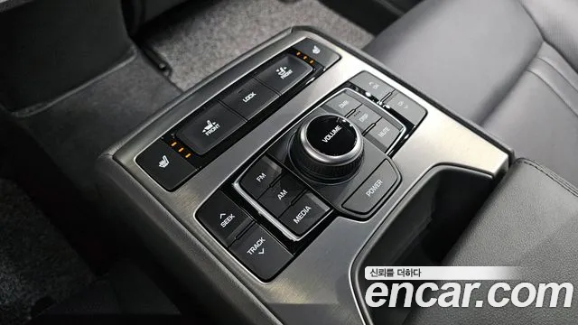 Hyundai Genesis 2015 — фото 19