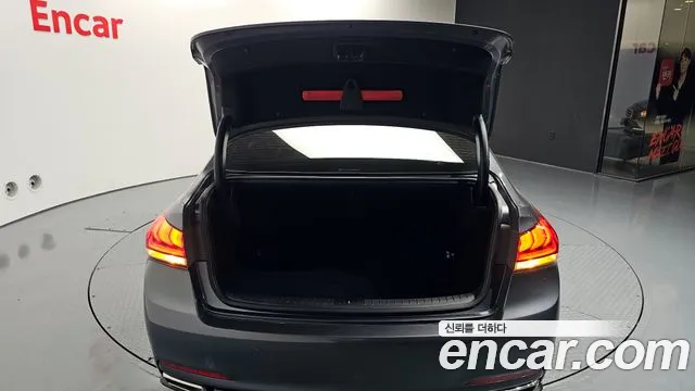 Hyundai Genesis 2015 — фото 20