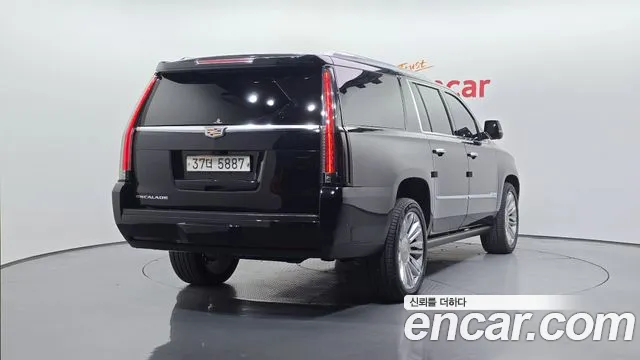 Cadillac Escalade 2017 — фото 2