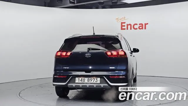 Kia Niro 2017 — фото 4