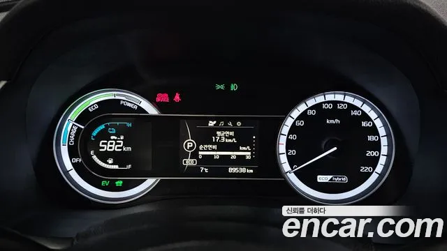 Kia Niro 2017 — фото 8