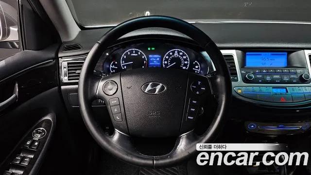 Hyundai Genesis 2013 — фото 13