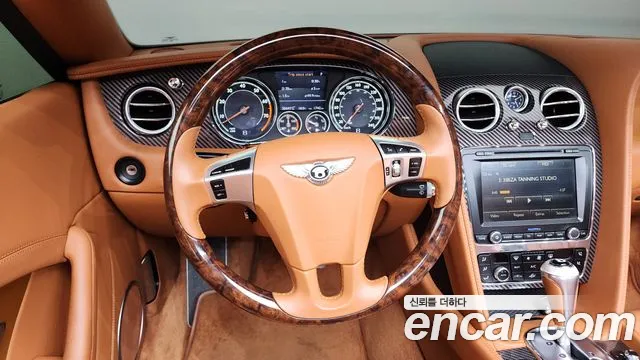 Bentley Continental 2014 — фото 13