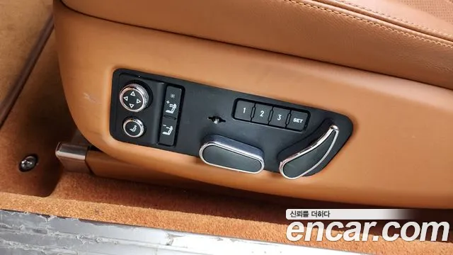 Bentley Continental 2014 — фото 18