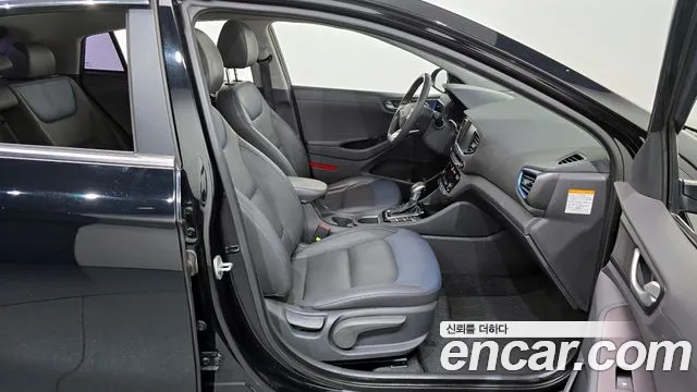 Hyundai Ioniq 2016 — фото 11