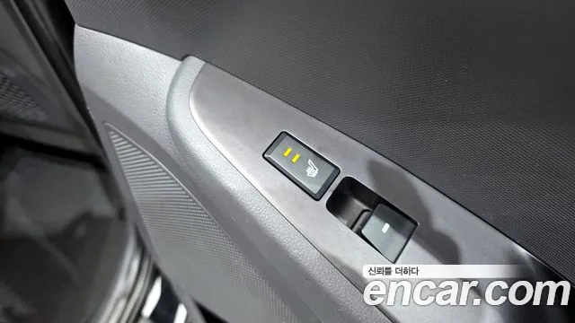 Hyundai Ioniq 2016 — фото 19