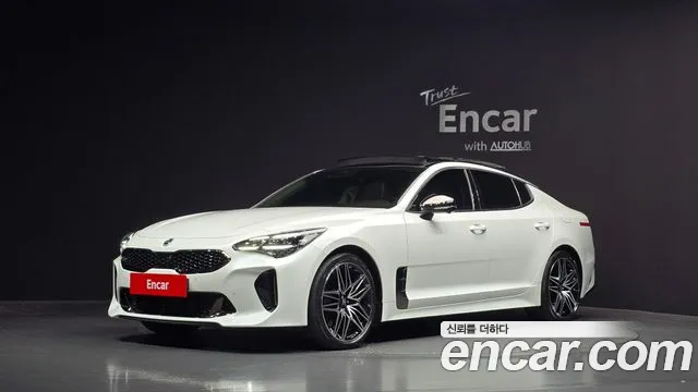 Kia Stinger 2021 — фото 1