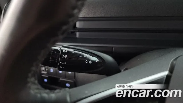 Hyundai Staria 2023 — фото 15