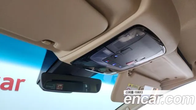 Hyundai Staria 2023 — фото 19