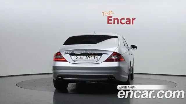 Mercedes-Benz CLS-Class 2010 — фото 4