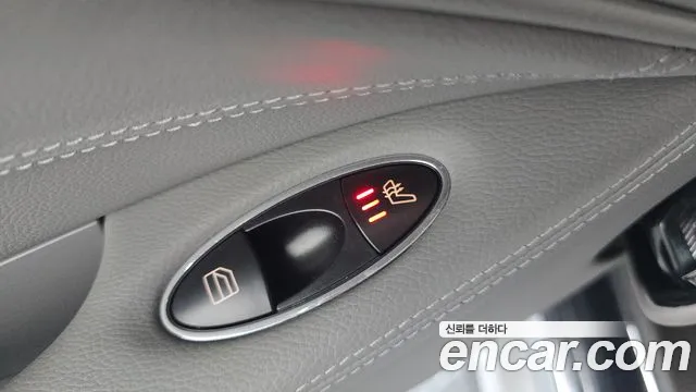 Mercedes-Benz CLS-Class 2010 — фото 18