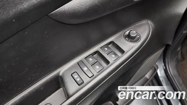 ChevroletGMDaewoo Spark 2017 — фото 13