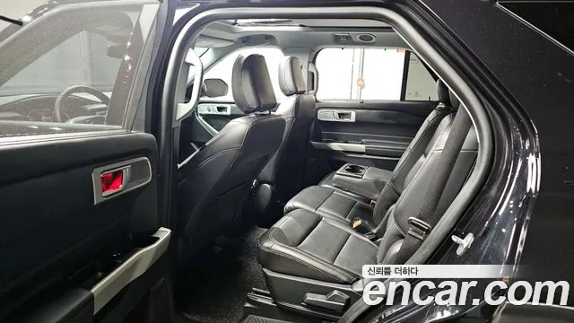 Ford Explorer 2021 — фото 11
