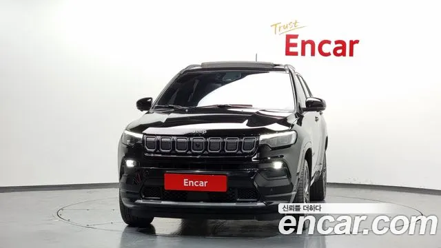 Jeep Compass 2022 — фото 3
