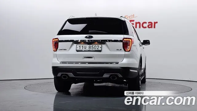 Ford Explorer 2018 — фото 4