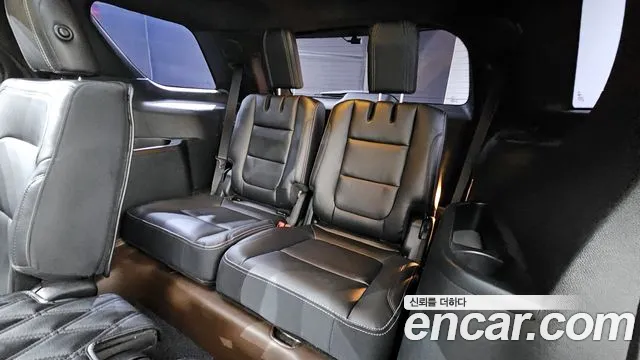 Ford Explorer 2018 — фото 12