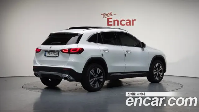 Mercedes-Benz GLA-Class 2021 — фото 1