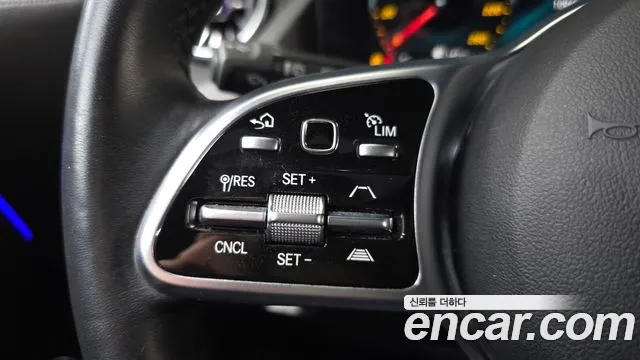 Mercedes-Benz GLA-Class 2021 — фото 18