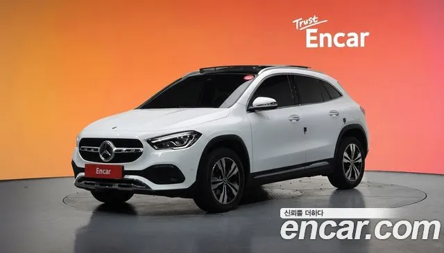 Mercedes-Benz GLA-класс