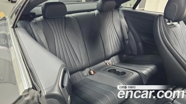 Mercedes-Benz E-Class 2019 — фото 12