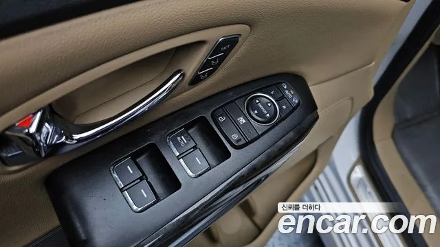 Kia Canival 2019 — фото 17