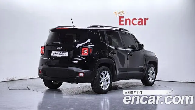 Jeep Renegade 2016 — фото 2
